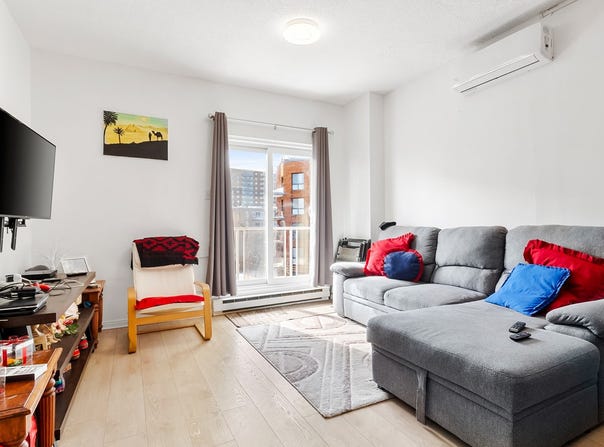 7405 Rue Beaubien E., Anjou, QC H1M3X1, CA, Anjou, Quebec H1M3X1
