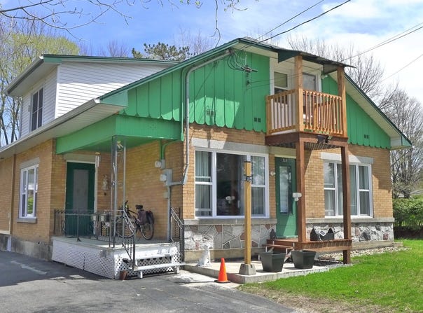 316-318 Rue Victoria, Victoriaville, QC G6P5G5, CA, Victoriaville, Quebec G6P5G5