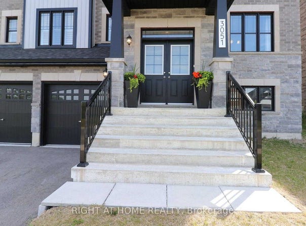 3051 Sierra Drive, Orillia, Ontario L3V8M8