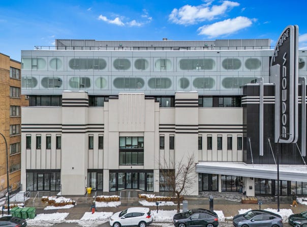 5229 Boul. Décarie, Montréal, Quebec H3C3C2