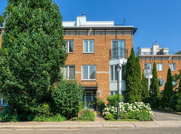 2261 Rue Ste-Cunégonde, Montréal (Le Sud-Ouest), Quebec H3J 2Y1