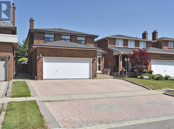 136 Oliver Lane, Vaughan, Ontario L6A1B1