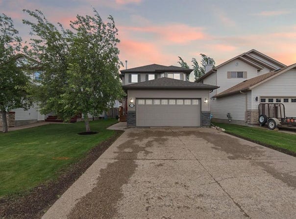 335 Warren Road, Fort McMurray, Alberta T9H5K2