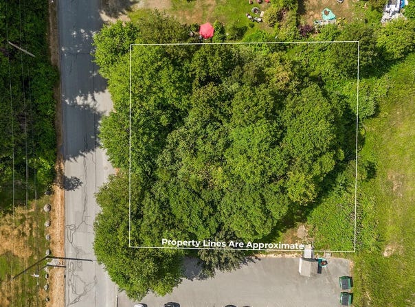 581 MacMillan Dr, Sayward, British Columbia V0P 1R0