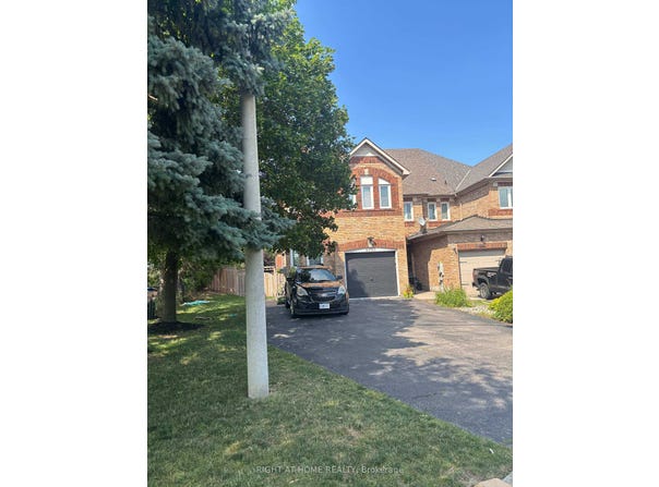 6985 Dunnview Court, Mississauga, Ontario L5N7E4