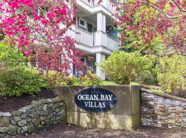 15392 16a Avenue, Surrey, British Columbia V4A1S9