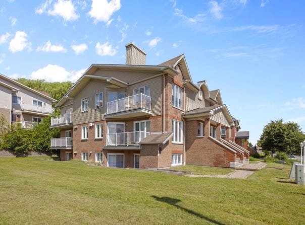 1 Av. de la Citadelle, Gatineau, Quebec J8Z3M3