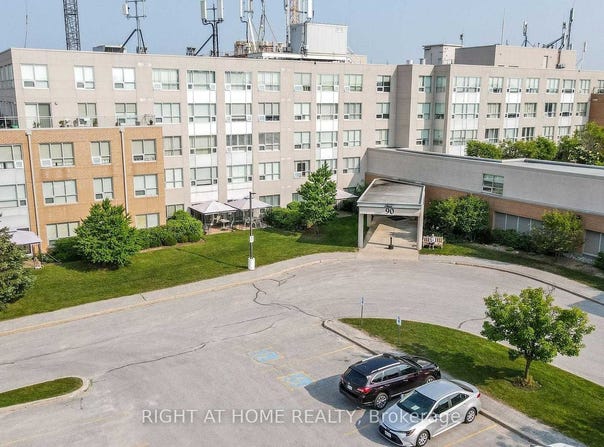 507 - 90 Dean Avenue, Barrie, Ontario L4N0M3