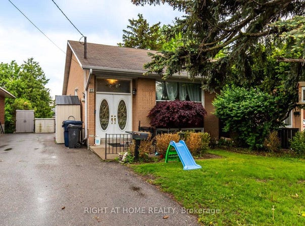 12 Murellen Crescent, Toronto, Ontario M4A2K5