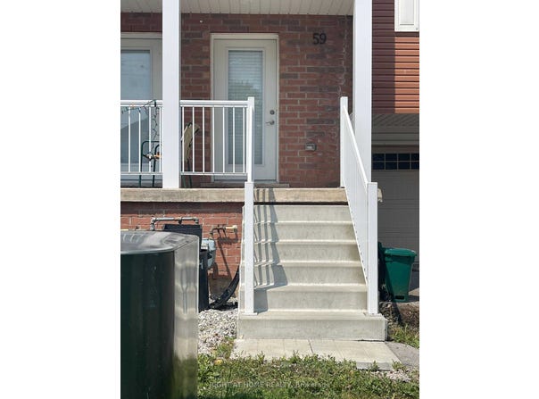 59 Denistoun Street, Welland, Ontario L3C0H6