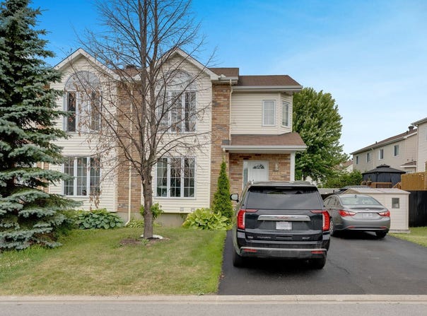 235 Rue du Grand-Hunier, Aylmer, QC J9J0B5, CA, Aylmer, Quebec J9J0B5