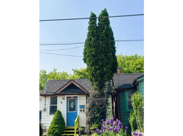 4 Lucy Avenue, Toronto, Ontario M1L1A2