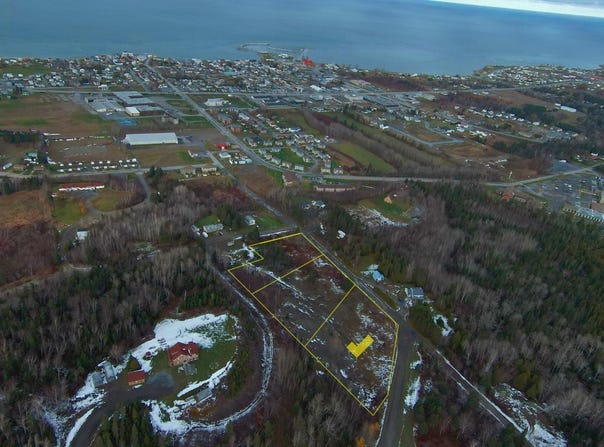 Route Bélonie-Lévesque, Sainte-Anne-des-Monts, Quebec G4V2L8
