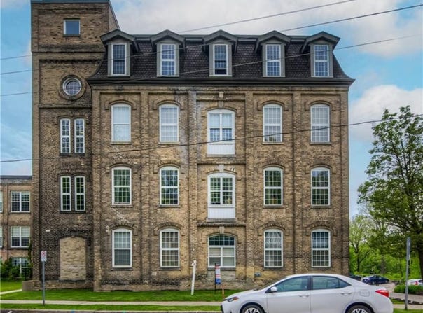 140 West River Street 203, Paris, Ontario N3L 3E2