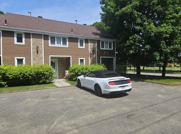 147 Rue au Pied-du-Mont, Beaupré, QC G0A1E0, CA, Beaupré, Quebec G0A1E0