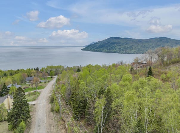 13 Ch. des Cerisiers, Baie-Saint-Paul, Quebec G3Z 3H2
