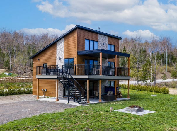 134 Ch. du Lac N., Saint-Mathieu-de-Rioux, Quebec G0L3T0