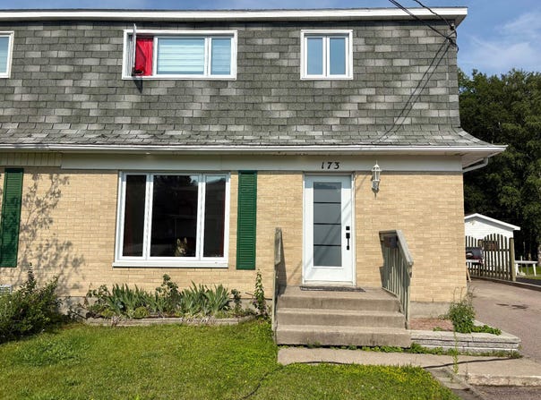 173 Av. Damase-Potvin, Baie-Comeau, QC G4Z2S1, CA, Baie-Comeau, Quebec G4Z2S1