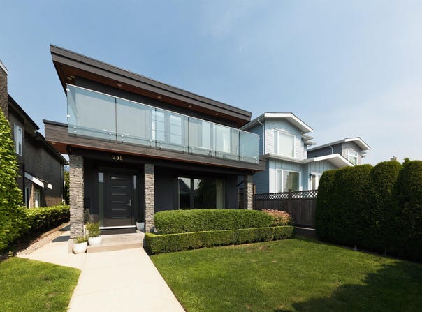 238 E 19th Street, North Vancouver, British Columbia V7L 2Z2