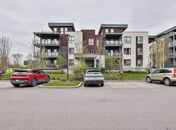 1125 Rue Marie-Gérin-Lajoie, Terrebonne, QC J6Y0M5, CA, Terrebonne, Quebec J6Y0M5