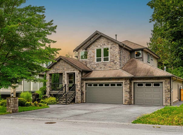 11369 241a Street, Maple Ridge, British Columbia V2W 0A3
