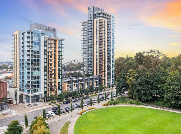 1401 Hunter Street 1705, North Vancouver, British Columbia V7J 0E2