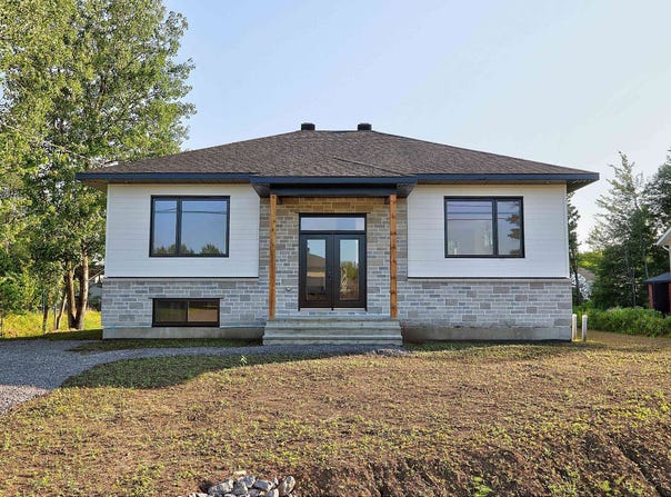 4061 Rue des Castors, Notre-Dame-du-Mont-Carmel, QC G0X3J0, CA, Notre-Dame-du-Mont-Carmel, Quebec G0X3J0