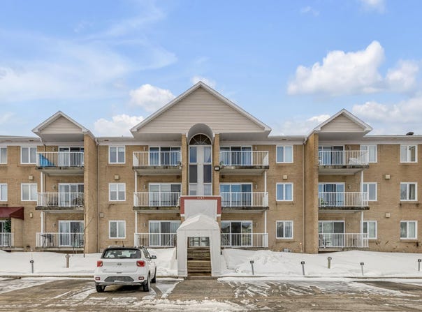 6045 Rue de la Griotte, Les Rivières, QC G2J1R2, CA, Les Rivières, Quebec G2J1R2