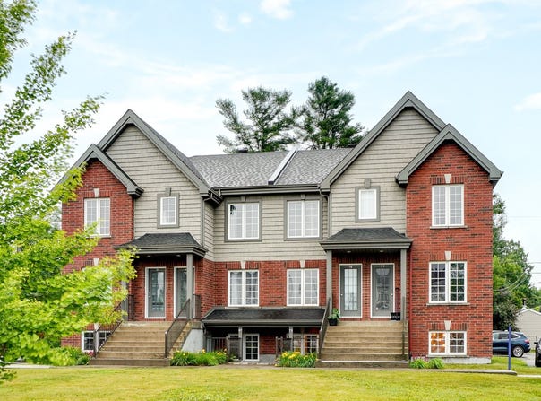 73 38e Avenue O., Blainville, QC J7C0J5, CA, Blainville, Quebec J7C0J5