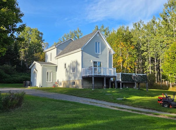 1032 Route de Haldimand, Gaspé, Quebec G4X2H7