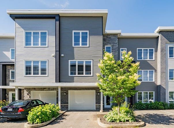 321 Av. du Sous-Bois, Beauport, QC G1E0K9, CA, Beauport, Quebec G1E0K9