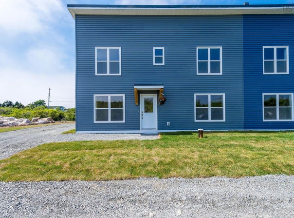 13 Baker Road, Terence Bay, Nova Scotia B3T 1Y3
