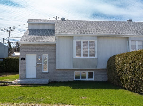 604 Rue De Montmagny, Rimouski, QC G5N1H1, CA, Rimouski, Quebec G5N1H1