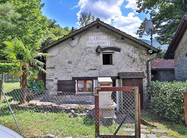 Mezzovico, Ticino 6805
