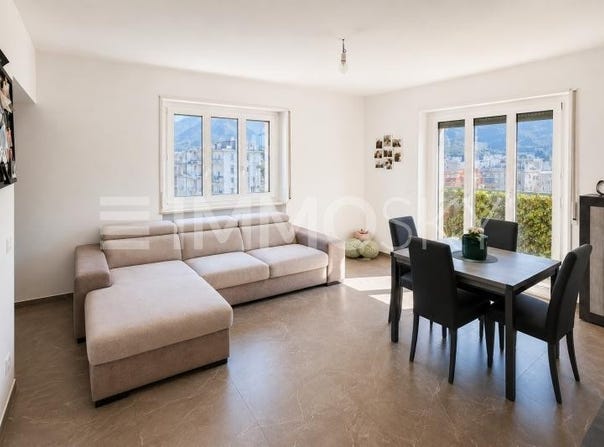 Bellinzona, Ticino 6500