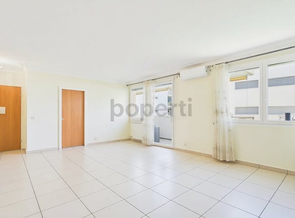 Bellinzona, Ticino 6500