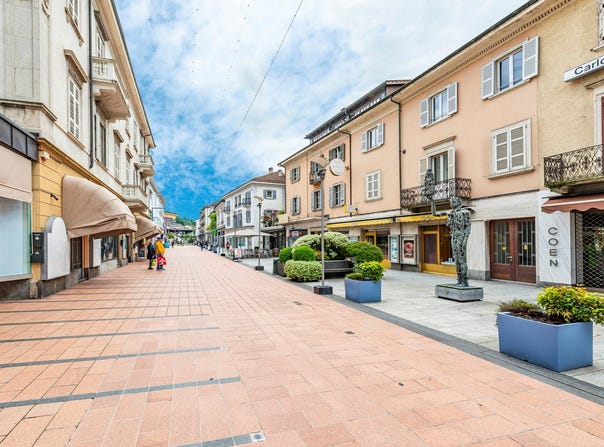 Chiasso., Chiasso, Ticino 6830