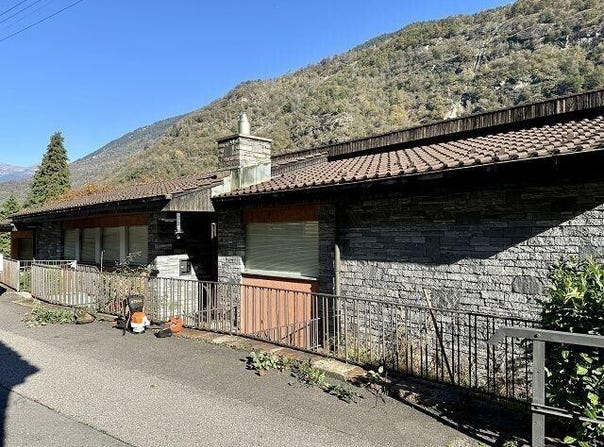 Giornico, Ticino 6745