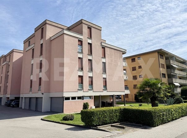 Caslano, Ticino 6987