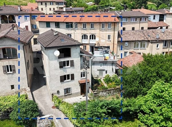 Novaggio, Ticino 6986
