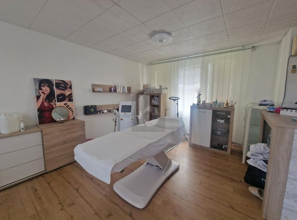 Auf Anfrage, Zürich, Zürich (canton) 8046