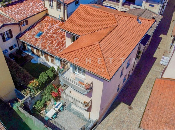 su richiesta / auf Anfrage, Caslano, Ticino 6987