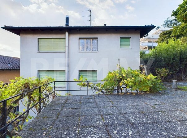 Lugano, Ticino 6900