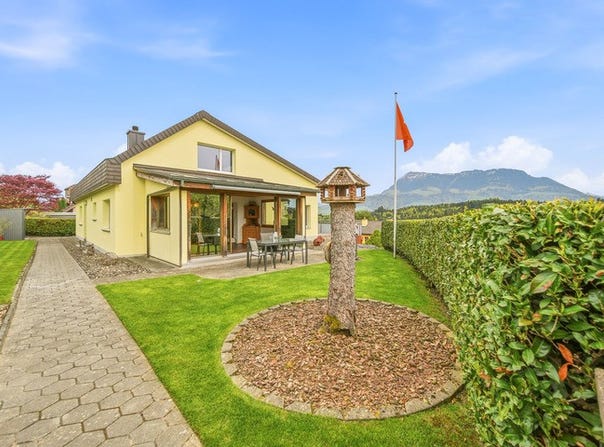 Udligenswil, Lucerne (canton) 6044