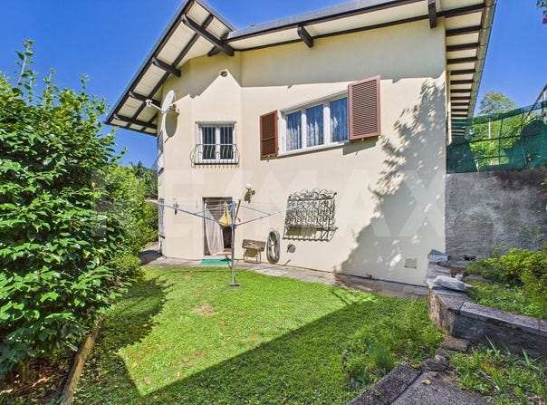 Cadro, Ticino 6965