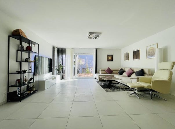 Les Geneveys-sur-Coffrane, Neuchâtel (canton) 2206