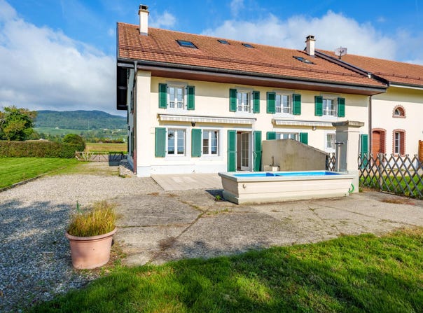 Gilly, Vaud 1182
