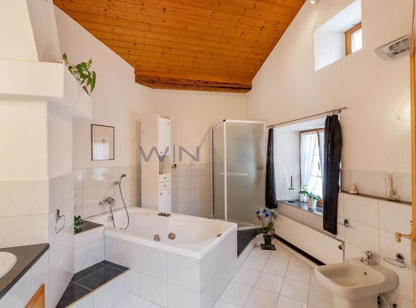 Netstal, Glarus (canton) 8754