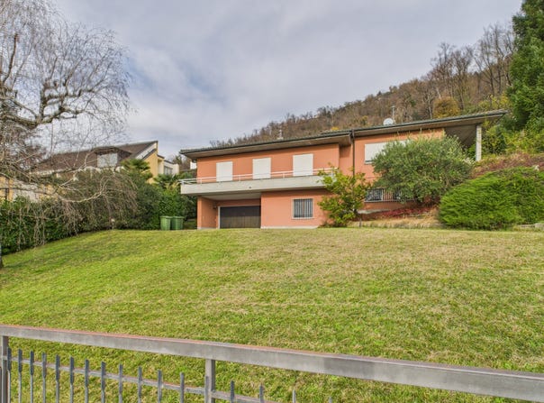 Vacallo, Ticino 6833