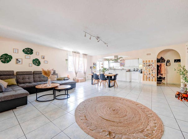 Hauptstrasse 21, Zunzgen, Basel-Landschaft (canton) 4455